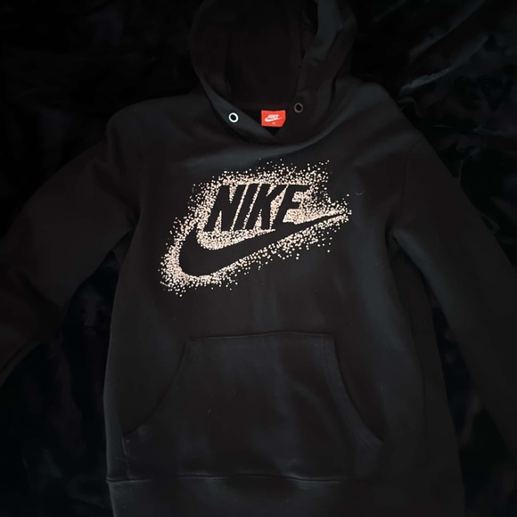 Tops for sale - Picture 2 of 3